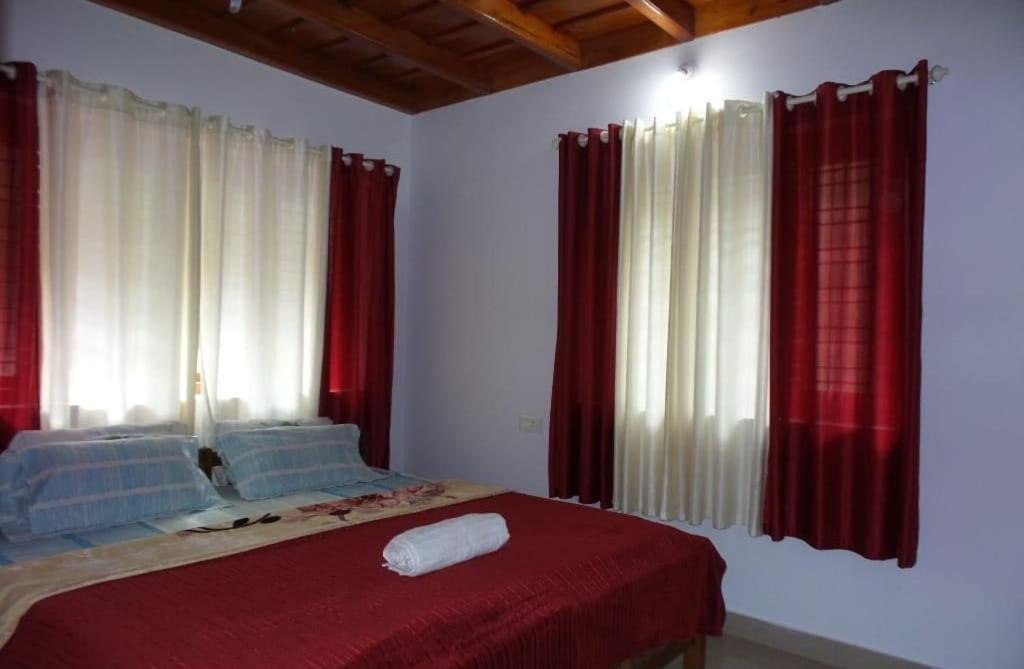 Coorg Divine Spark Home Stay Suntikoppa Zewnętrze zdjęcie