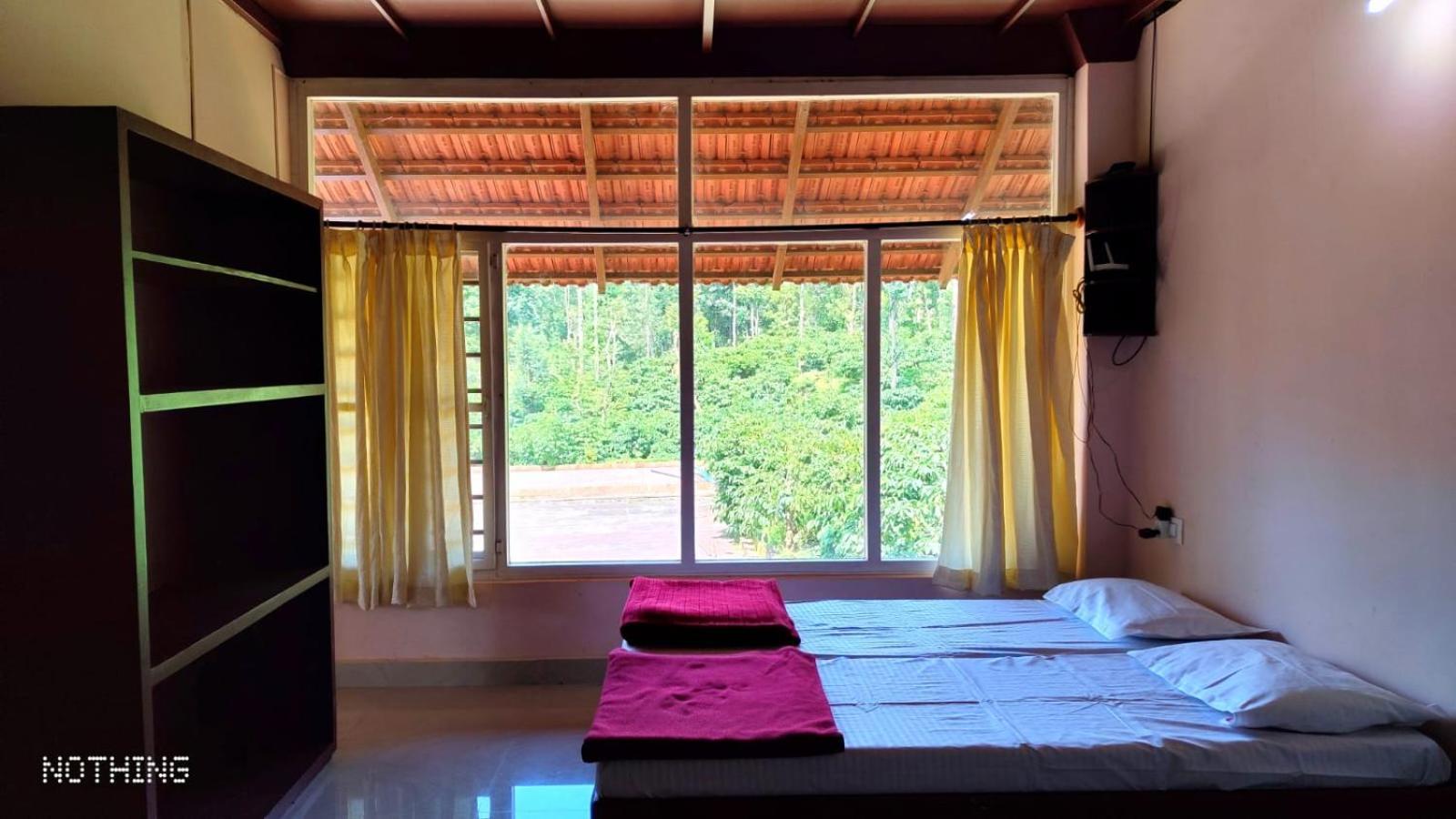 Coorg Divine Spark Home Stay Suntikoppa Zewnętrze zdjęcie