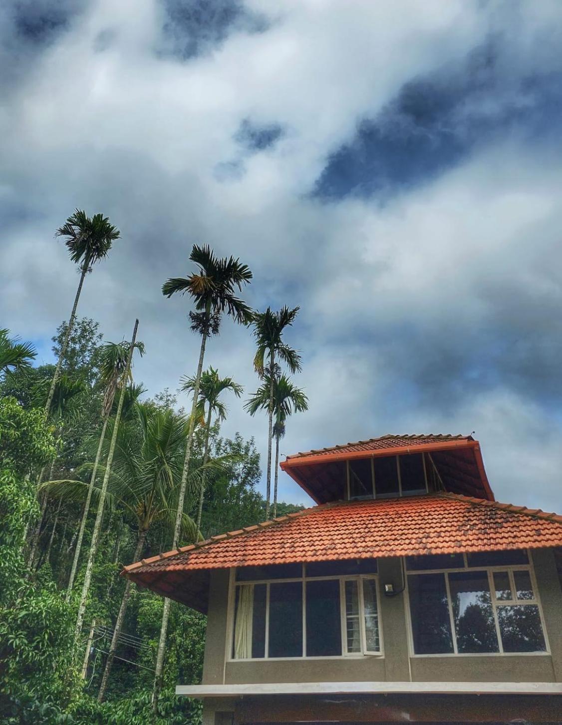 Coorg Divine Spark Home Stay Suntikoppa Zewnętrze zdjęcie